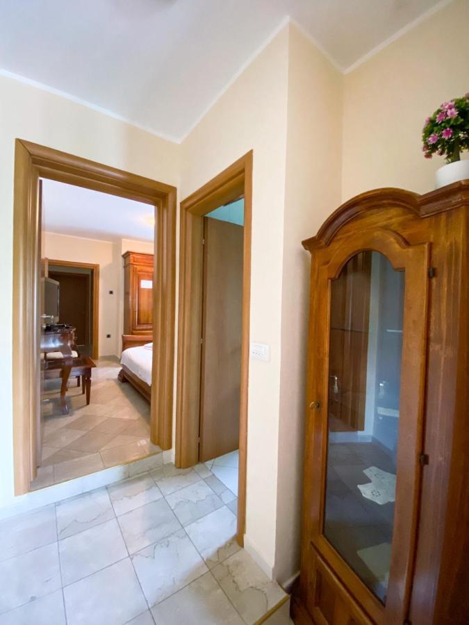 Lovely Apartment Jovan 3,With A View Of The Bay And Free Wi-Fi Kotor Buitenkant foto